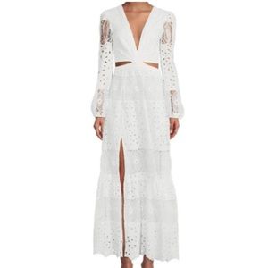 ‼️ Gianni Bini Embroidered Eyelet
Lace Long Sleeve White Maxi Dress